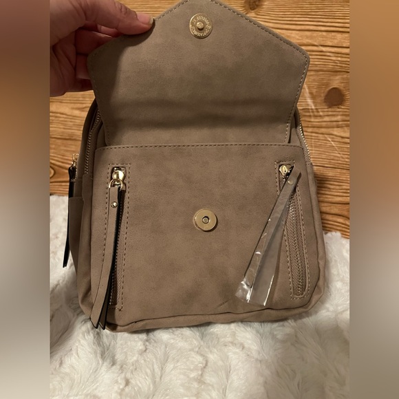 VR NYC - double compartment backpack-taupe - Picture 4 of 8